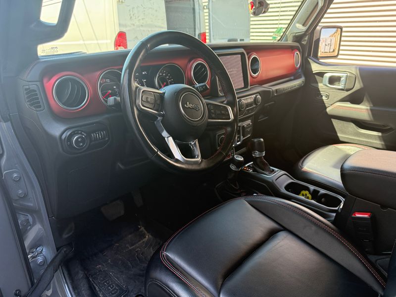 Jeep Wrangler 2.0 TGDi Rubicon — zdjęcie 11
