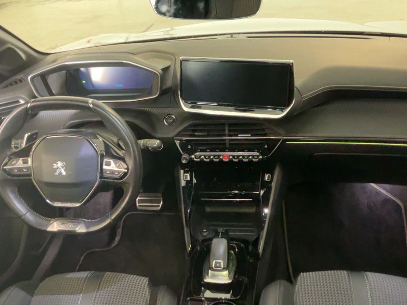 Peugeot 208 1.2 PureTech GT Line — zdjęcie 12