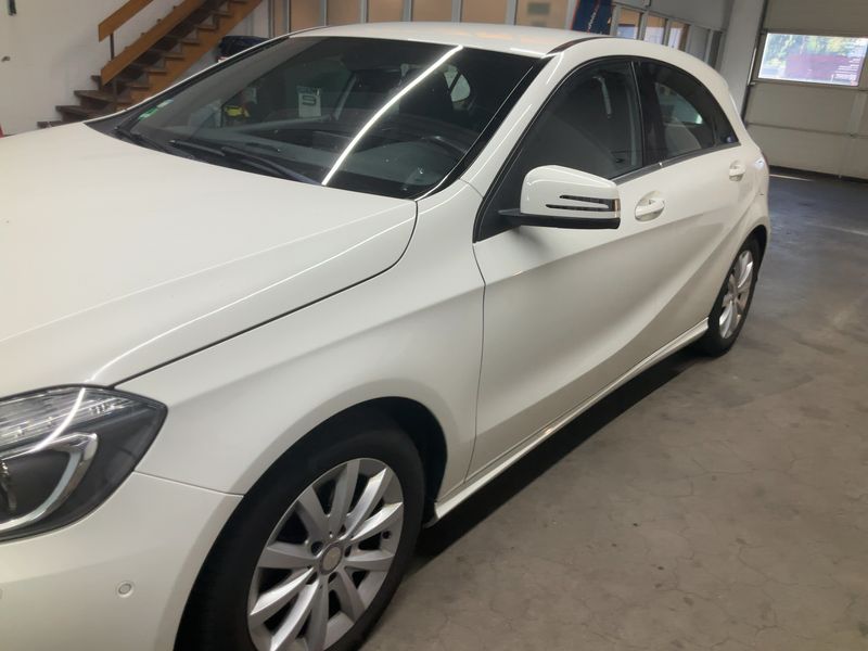 Mercedes-Benz A-Klasse A 180 BlueEfficiency Style 2015 – снимка 2