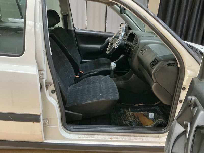 Volkswagen Golf III 1.9 TDI CL — zdjęcie 3