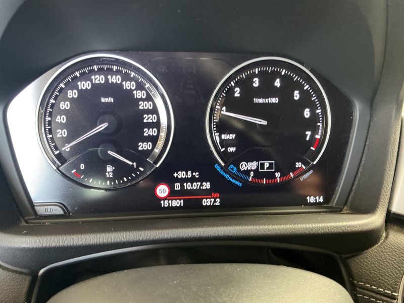 BMW X2 sDrive 18i Advantage — zdjęcie 13