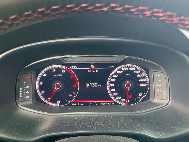 Seat Leon 1.5 TSI ACT FR Black Matt Edition — zdjęcie 13
