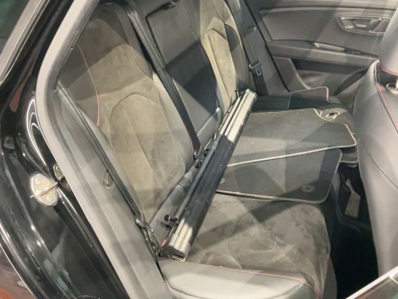 Seat Leon 1.5 TSI ACT FR Black Matt Edition — zdjęcie 14