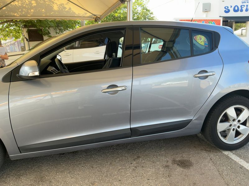 Renault Megane 1.6 Dynamique 2009 – снимка 4
