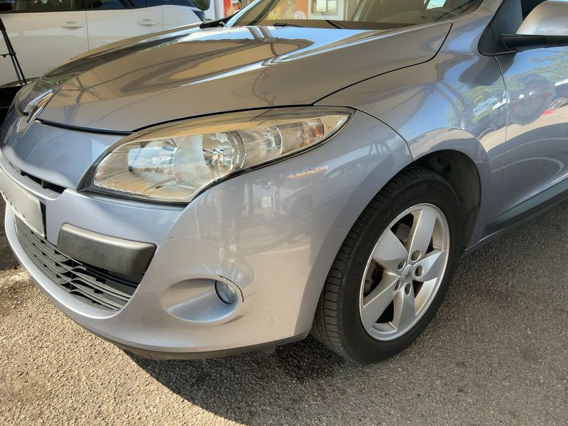 Renault Megane 1.6 Dynamique 2009 – снимка 2