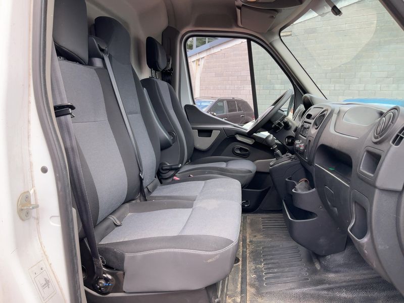 Renault Master 2.3 dCi Energy L2H2 3,5 Grand Confort — zdjęcie 11