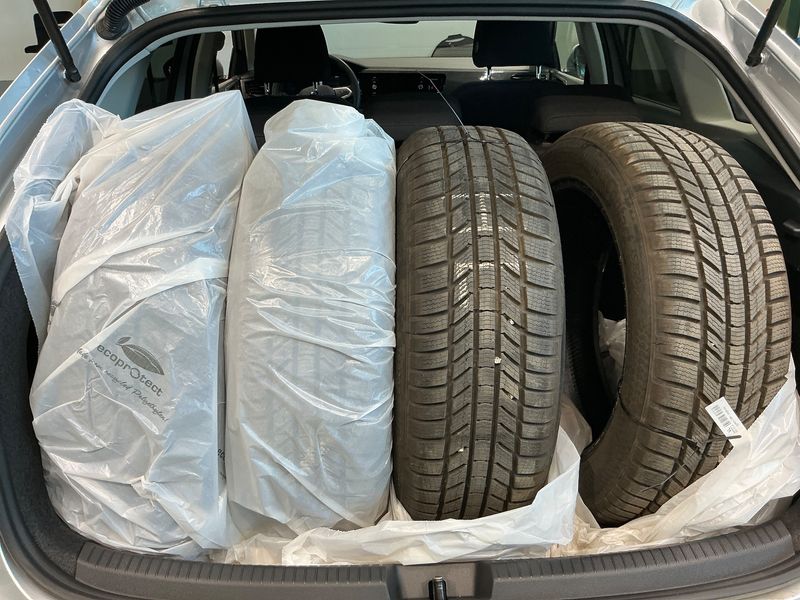 Volkswagen Taigo 1.0 TSI Life 2025 – снимка 15