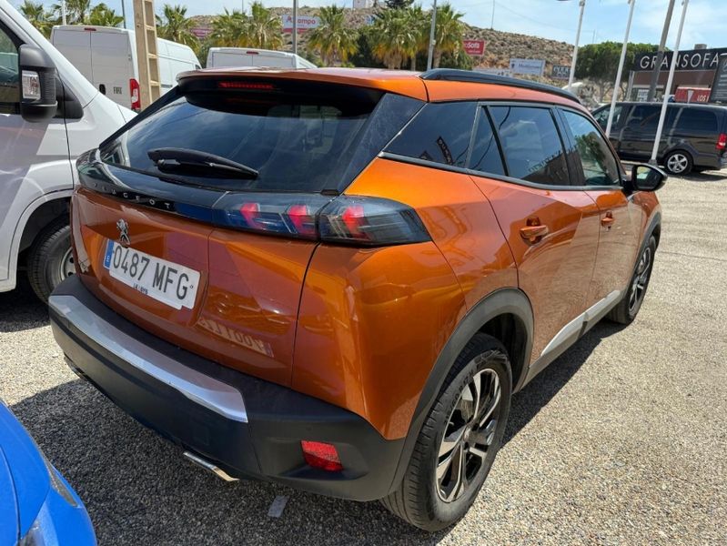 Peugeot 2008 1.2 PureTech Allure Pack — zdjęcie 5