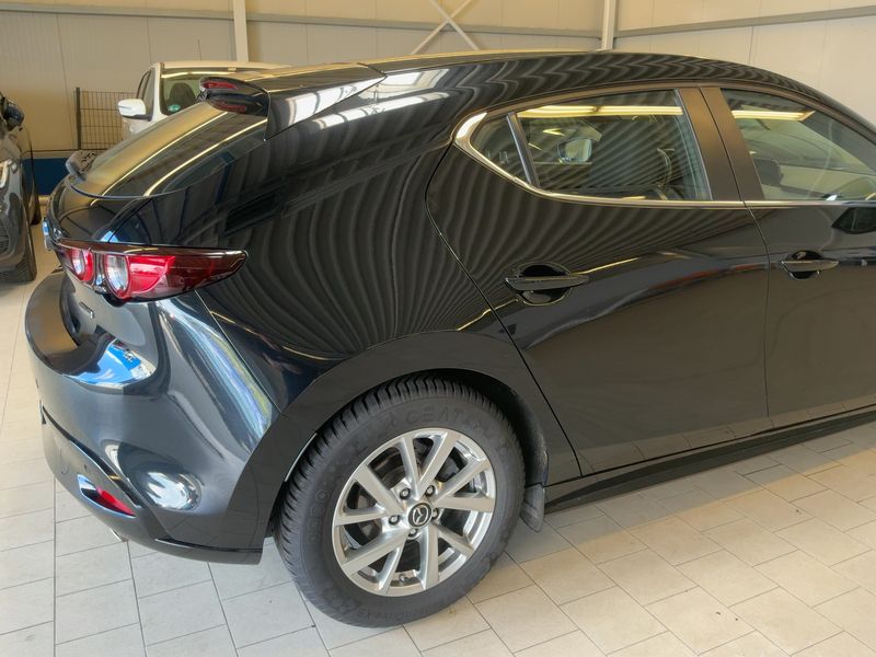 Mazda 3 2.0 Skyactiv-G Mild-Hybrid — zdjęcie 6