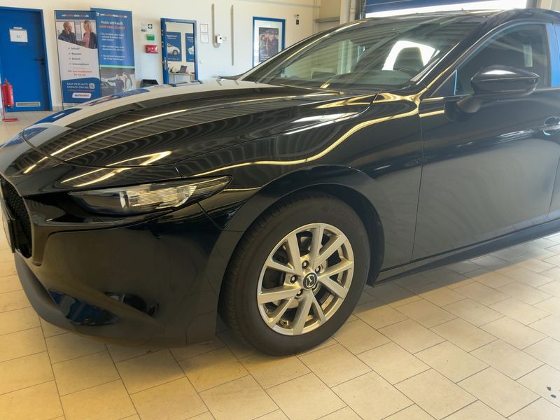 Mazda 3 2.0 Skyactiv-G Mild-Hybrid — zdjęcie 2