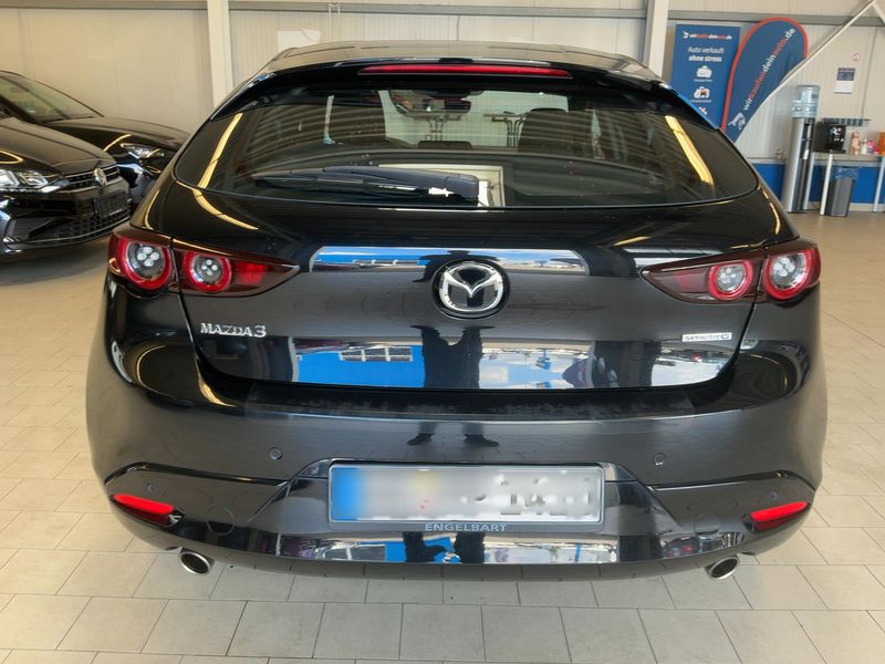 Mazda 3 2.0 Skyactiv-G Mild-Hybrid — zdjęcie 5