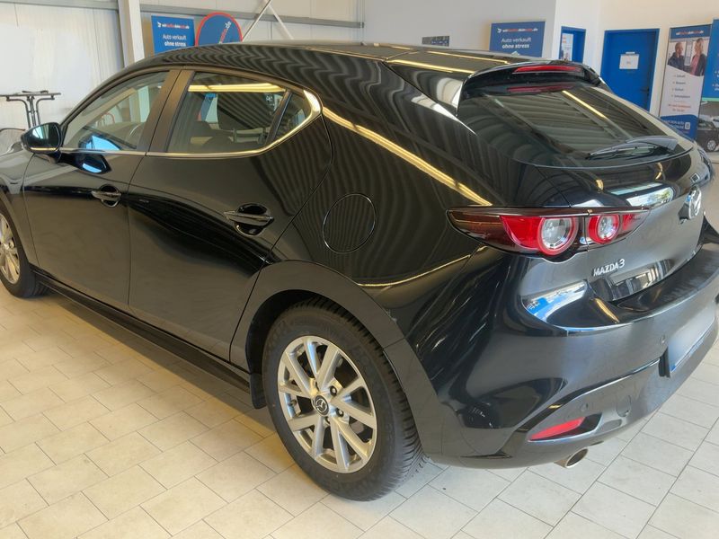 Mazda 3 2.0 Skyactiv-G Mild-Hybrid — zdjęcie 3