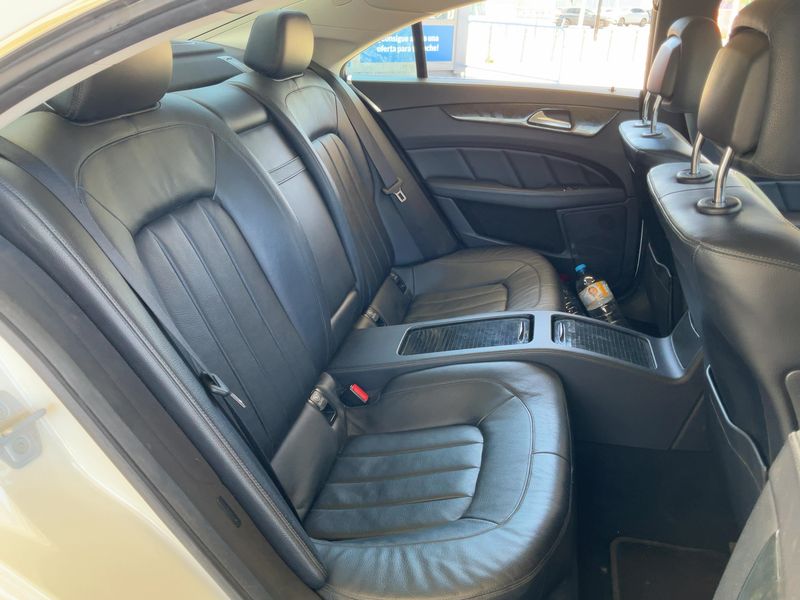 Mercedes-Benz CLS-Klasse CLS 350 d BlueEfficiency — zdjęcie 14