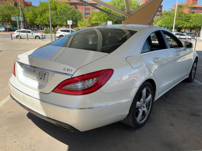 Mercedes-Benz CLS-Klasse CLS 350 d BlueEfficiency — zdjęcie 6