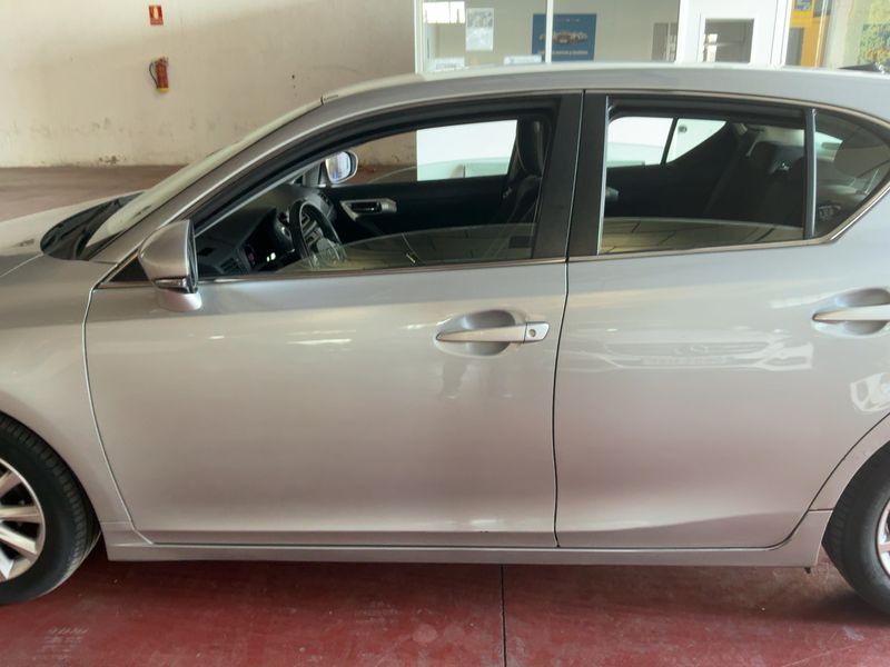 Lexus CT-Serie CT 200h Executive Line — zdjęcie 4
