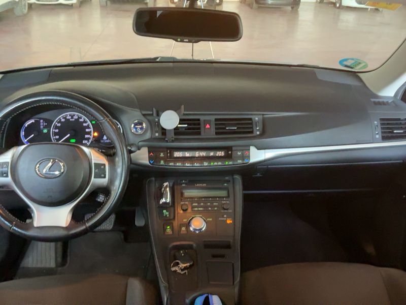 Lexus CT-Serie CT 200h Executive Line — zdjęcie 12