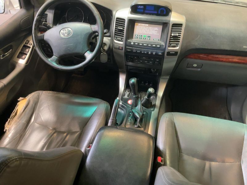 Toyota Land Cruiser 3.0 D-4D VX — zdjęcie 12