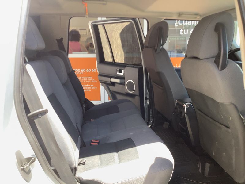 Land Rover Discovery 2.7 Td V6 TD HSE — zdjęcie 14