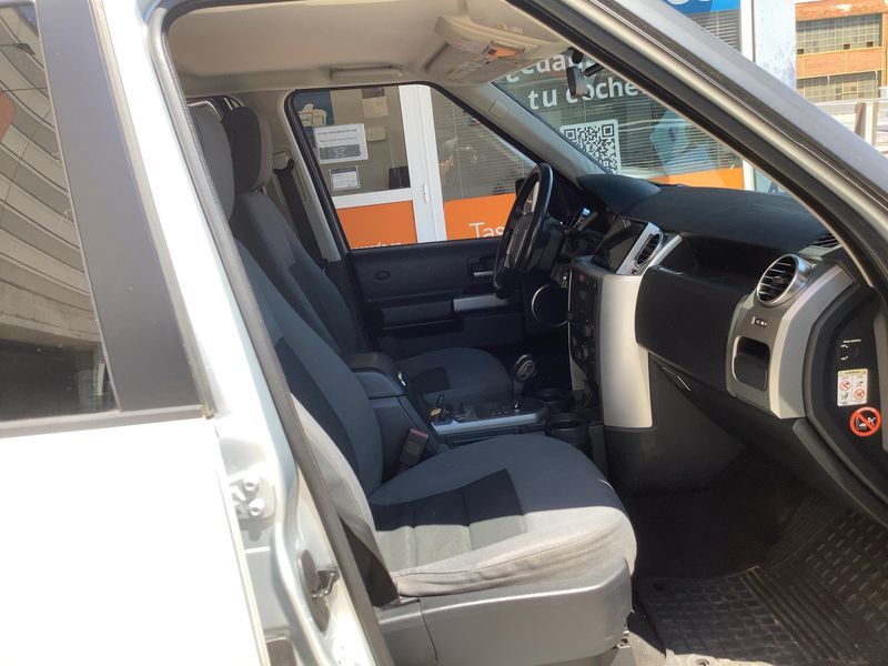 Land Rover Discovery 2.7 Td V6 TD HSE — zdjęcie 11