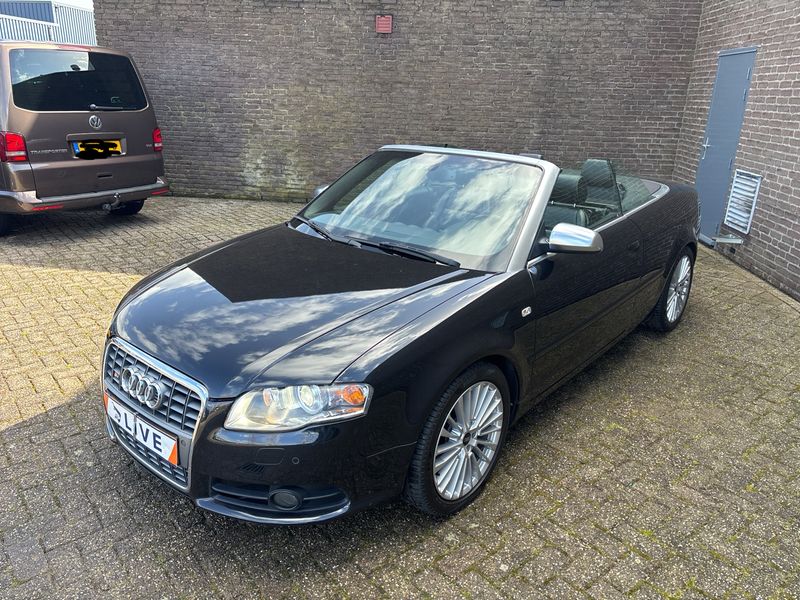 Audi S4 4.2 V8 quattro