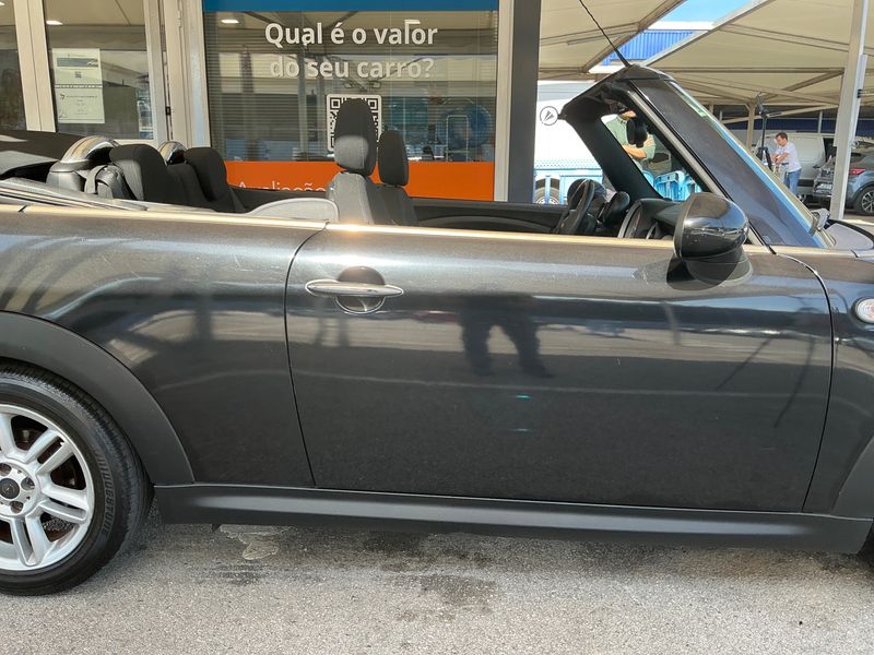 MINI Cabrio Cooper D — zdjęcie 7