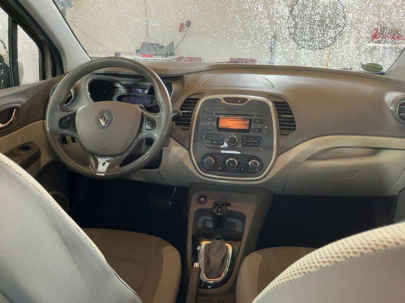Renault Captur 1.2 TCe Dynamique — zdjęcie 12