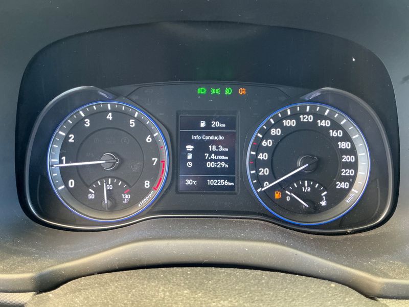 Hyundai Kona 1.0 TGDI Premium 2WD — zdjęcie 13