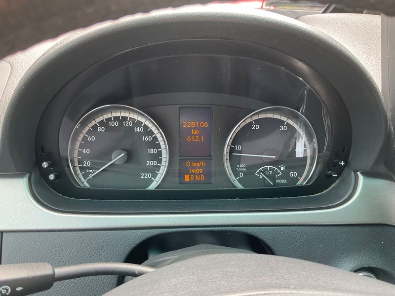 Mercedes-Benz Viano 2.1 CDI kompakt Trend Edition — zdjęcie 13