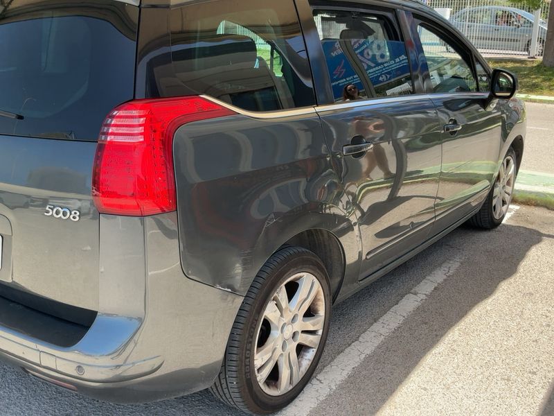 Peugeot 5008 1.6 HDi Allure — zdjęcie 6