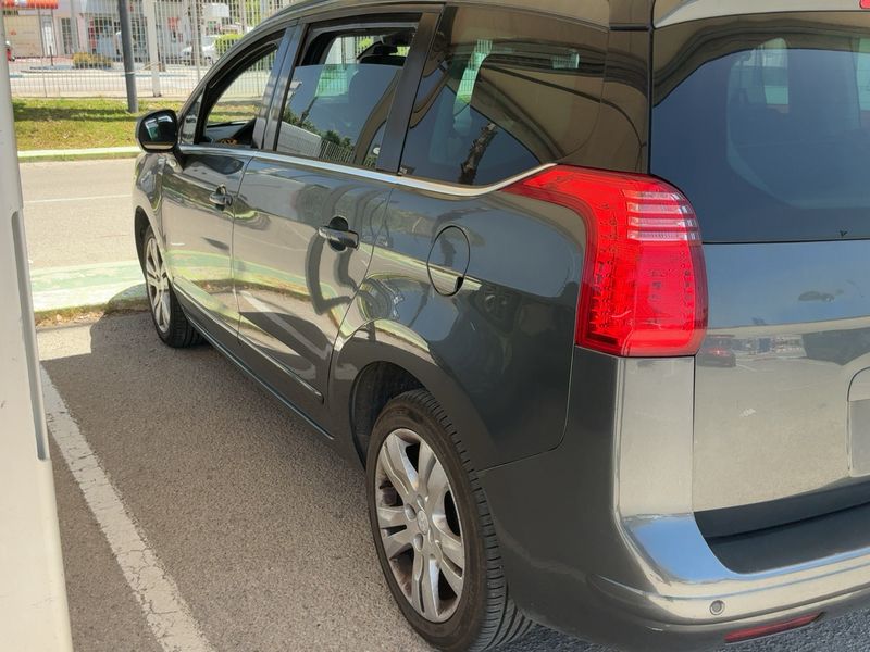 Peugeot 5008 1.6 HDi Allure — zdjęcie 3
