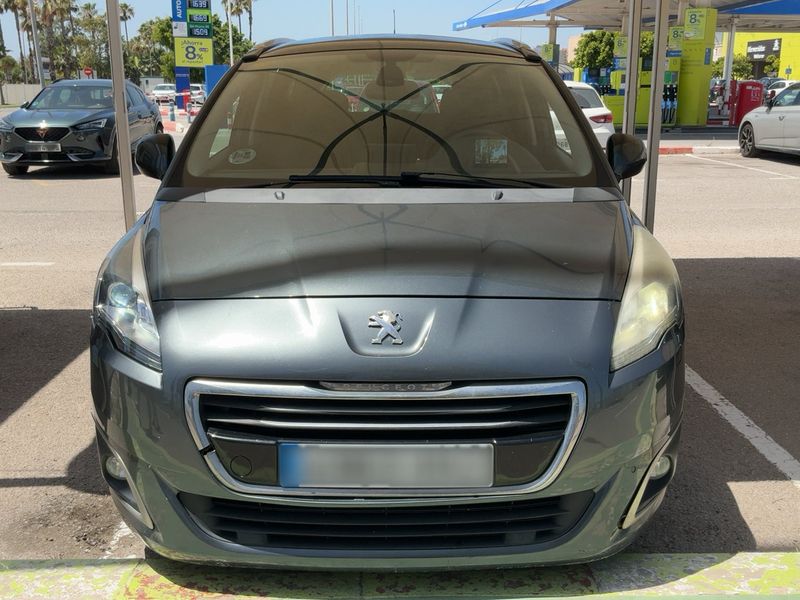 Peugeot 5008 1.6 HDi Allure — zdjęcie 9