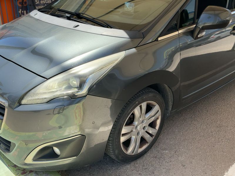 Peugeot 5008 1.6 HDi Allure — zdjęcie 2