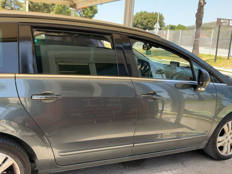 Peugeot 5008 1.6 HDi Allure — zdjęcie 7