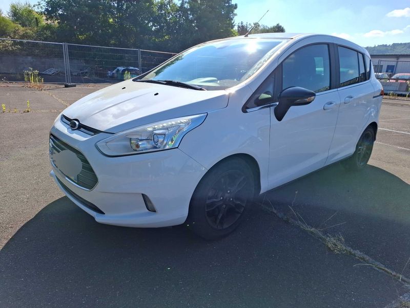 Ford B-Max 1.0 EcoBoost Titanium — zdjęcie 2