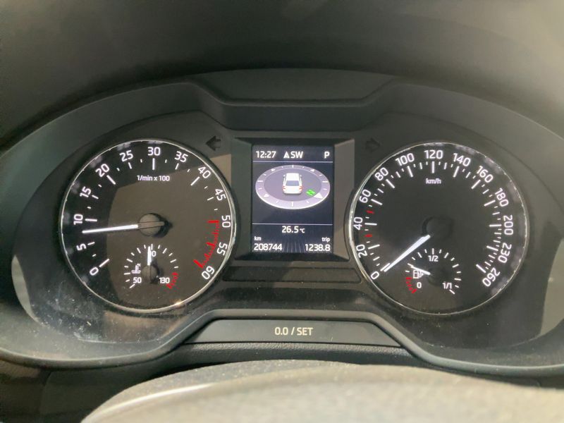 Skoda Octavia 2.0 TDI Elegance 2015 – снимка 19