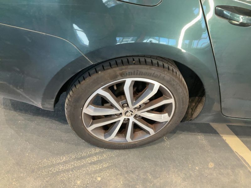 Skoda Octavia 2.0 TDI Elegance 2015 – снимка 9