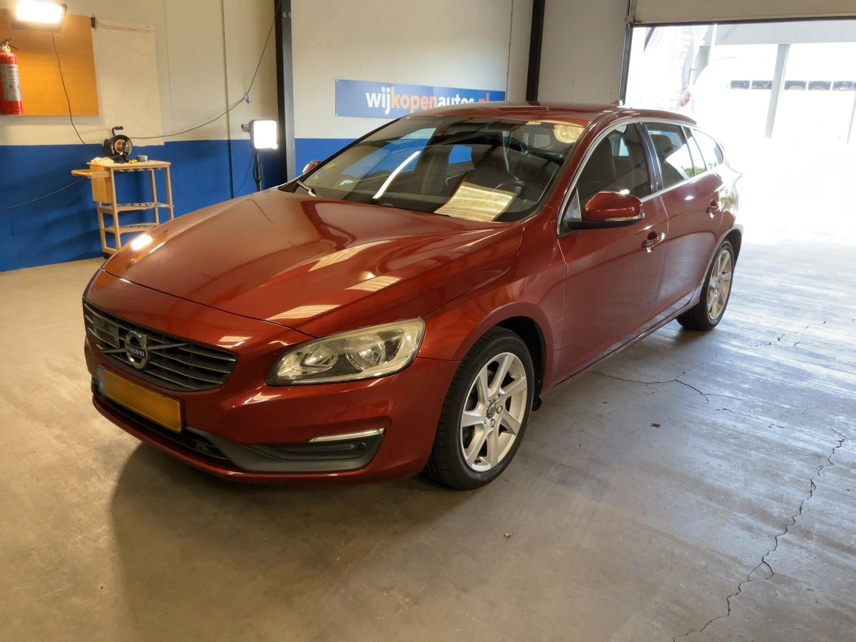 Volvo V60 2015