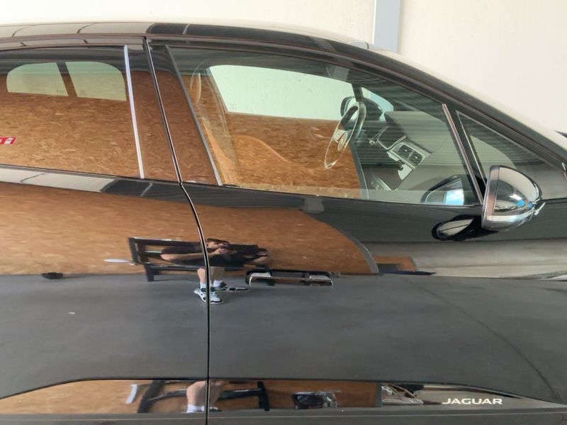 Jaguar I-Pace electric drive 294 kW HSE — zdjęcie 7