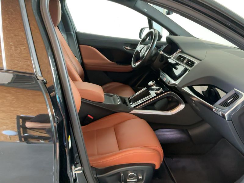 Jaguar I-Pace electric drive 294 kW HSE — zdjęcie 11