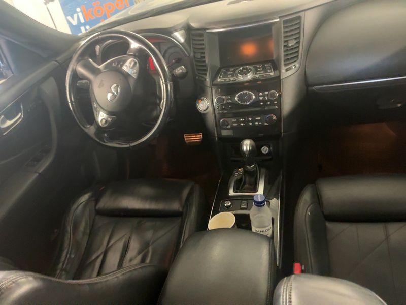 Infiniti FX 3.0 V6 Diesel FX30d S — zdjęcie 12