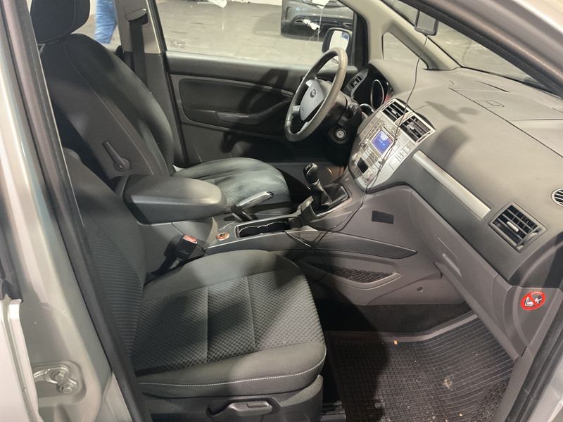Ford C-Max 1.8 Titanium — zdjęcie 3