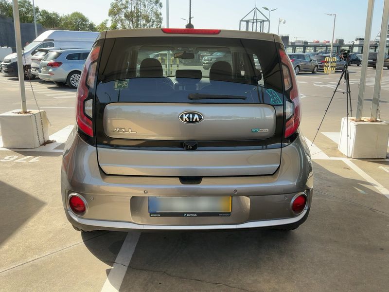 Kia Soul electric drive 81 kW EV — zdjęcie 5