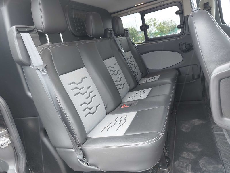 Ford Transit Custom 2.0 TDCi 300 L1 Limited — zdjęcie 14
