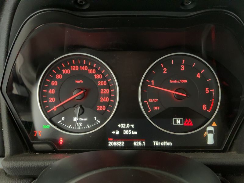 BMW 2er 220d Gran Tourer M Sport 2016 – снимка 18