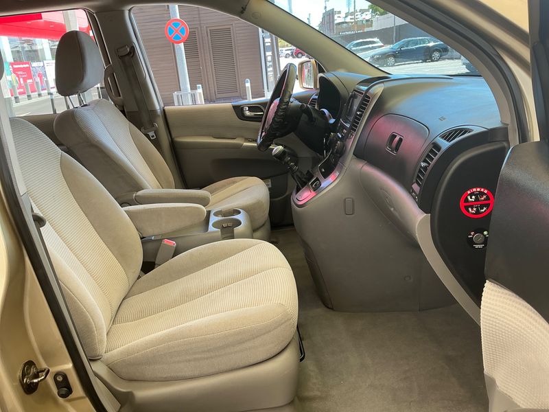 Kia Carnival 2.9 CRDi VGT Emotion — zdjęcie 3