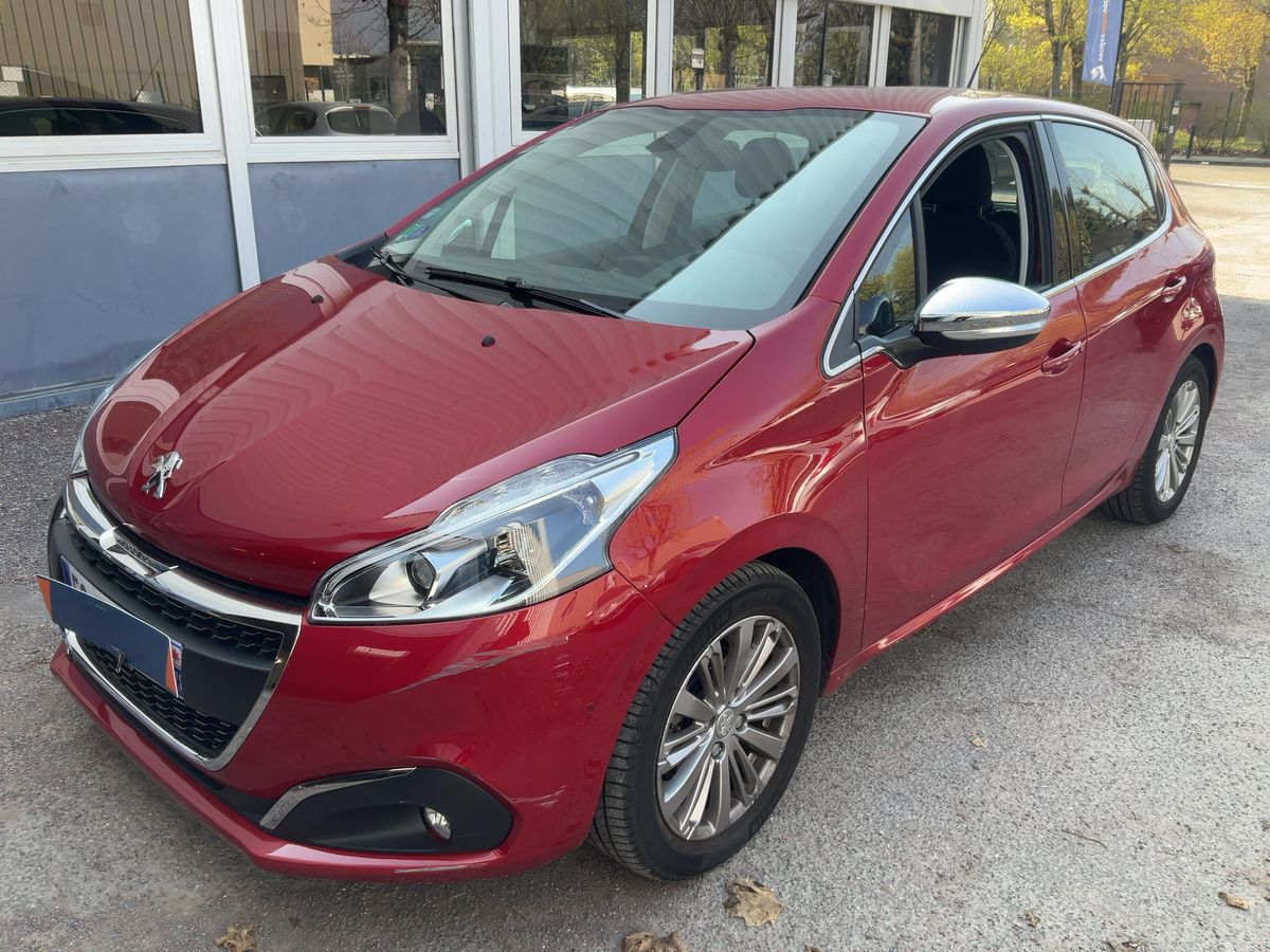 Peugeot 208 2017 — photo 1