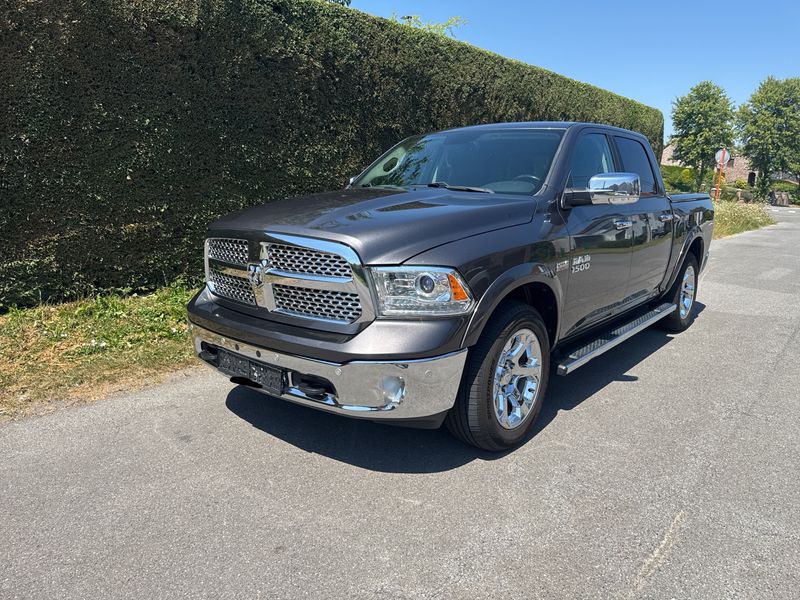 Dodge Ram 1500 5.7 V8 4x4 — zdjęcie 2
