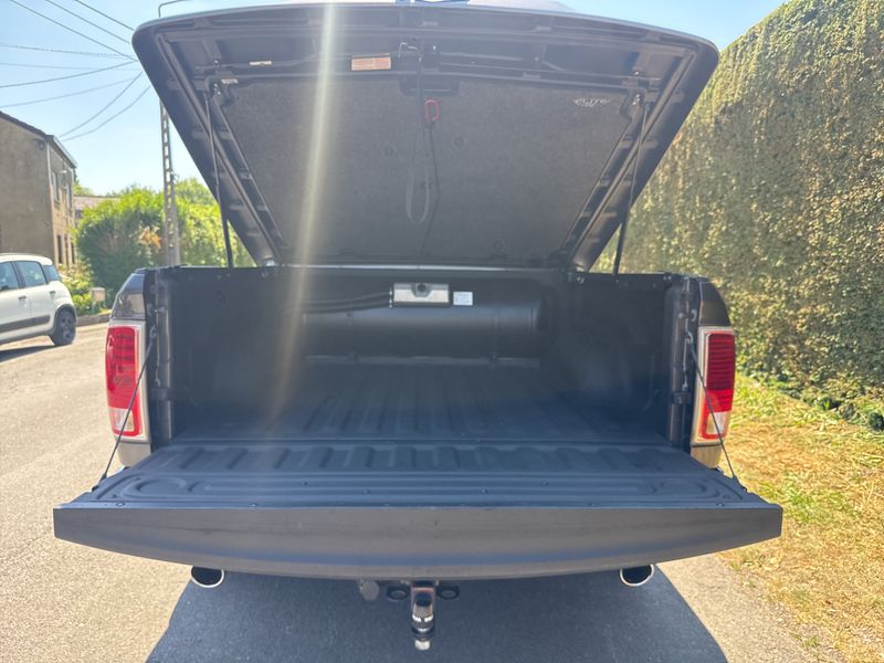 Dodge Ram 1500 5.7 V8 4x4 — zdjęcie 9