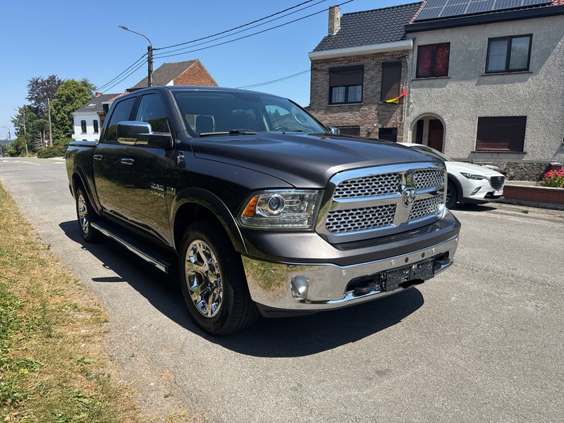 Dodge Ram 1500 5.7 V8 4x4 — zdjęcie 6