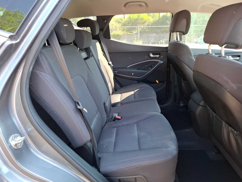 Hyundai Santa Fe 2.2 CRDi Intuitive 2WD — zdjęcie 13